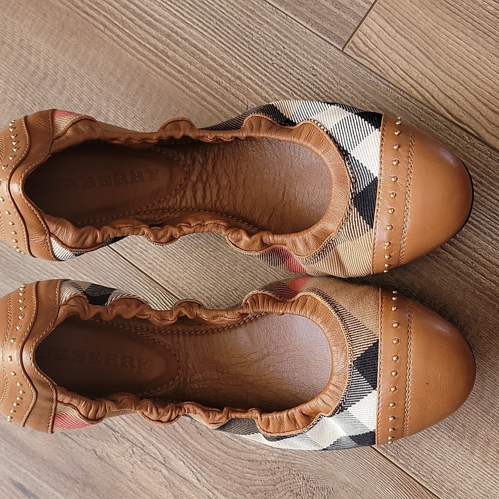 Burberry Ballerina Flats with studs
